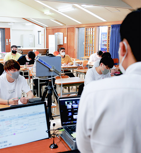 悩みや学費なんでも聞ける個別相談